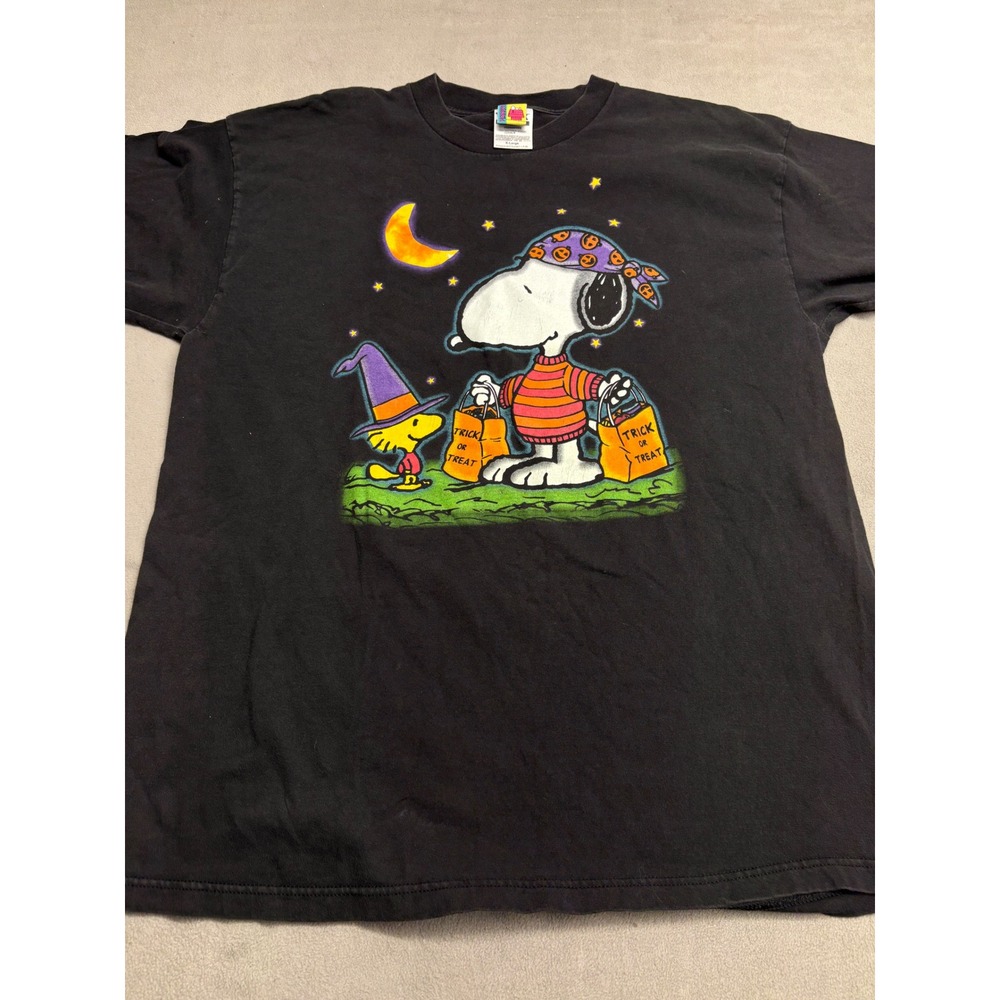 Vintage Peanuts Halloween Snoopy Woodstock Trick or Treat Black T-Shirt XL